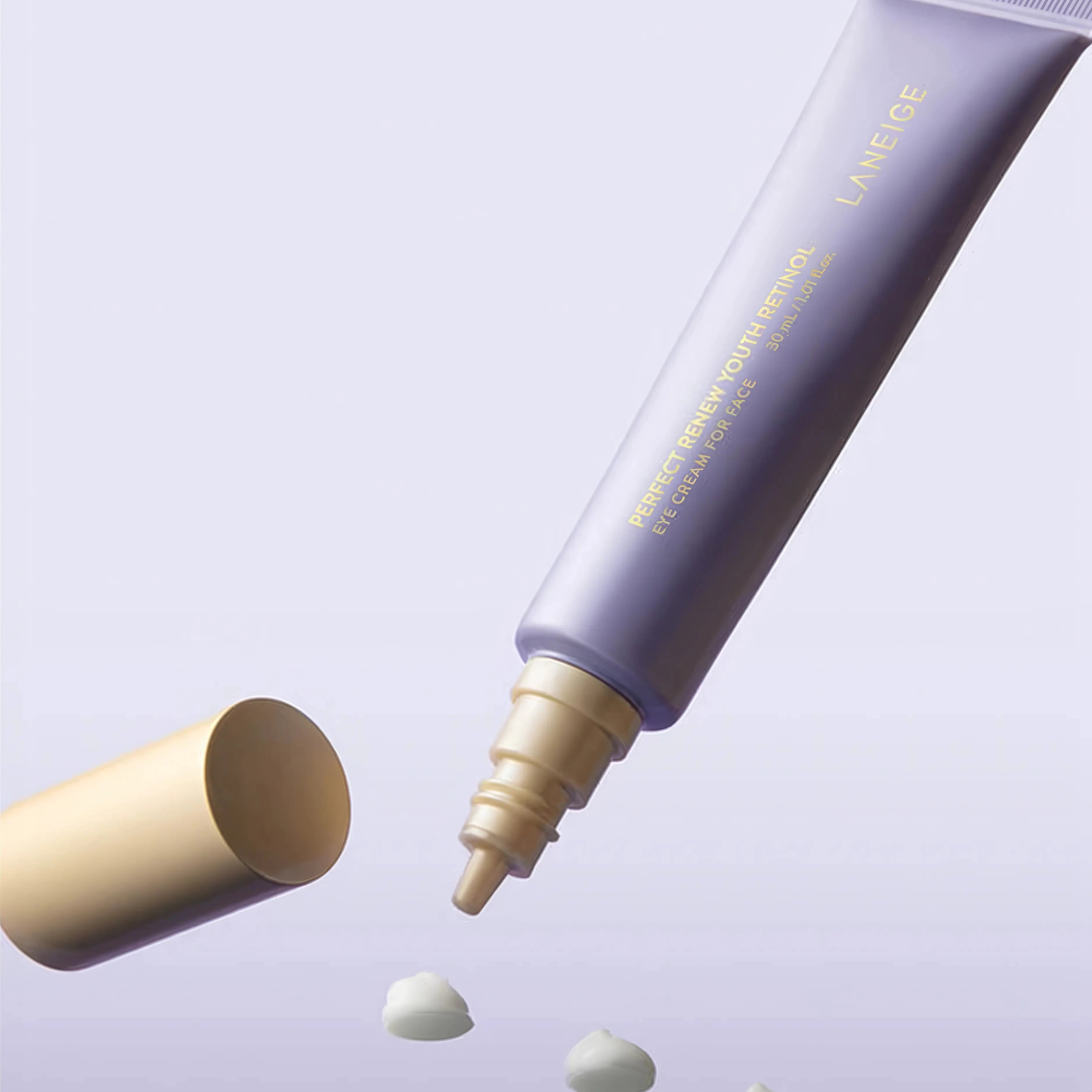 LANEIGE Perfect Renew Retinol 15ml, 30ml, high-purity retinol cream with Tripeptides and 5D Hyaluronic Acid to reduce wrinkles, improve pore elasticity, and deeply hydrate for smoother, firmer skin.
